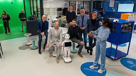 Het ontwerpteam bestaand uit:  Andre van der Slik (DZH), Anko Goudswaard (wethouder Onderwijs en Sport), Sjoerd Timmerman (directeur ISW Westland Praktijkcollege en Vakcollege), Arjen Piëst (adviseur Lucas Onderwijs), Geert Millekamp (regiodirecteur ISW) en Bart van Kampen (DZH).